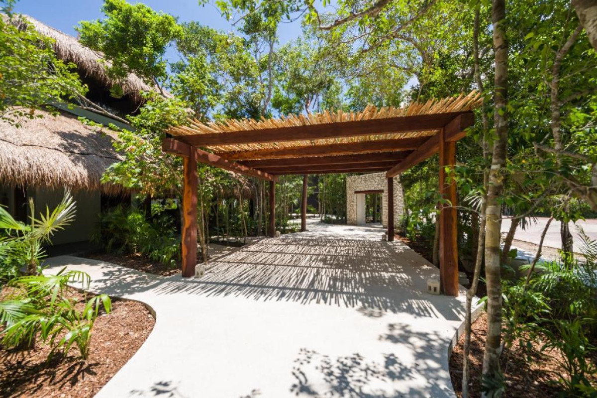 Kimpton Aluna Tulum Hotel