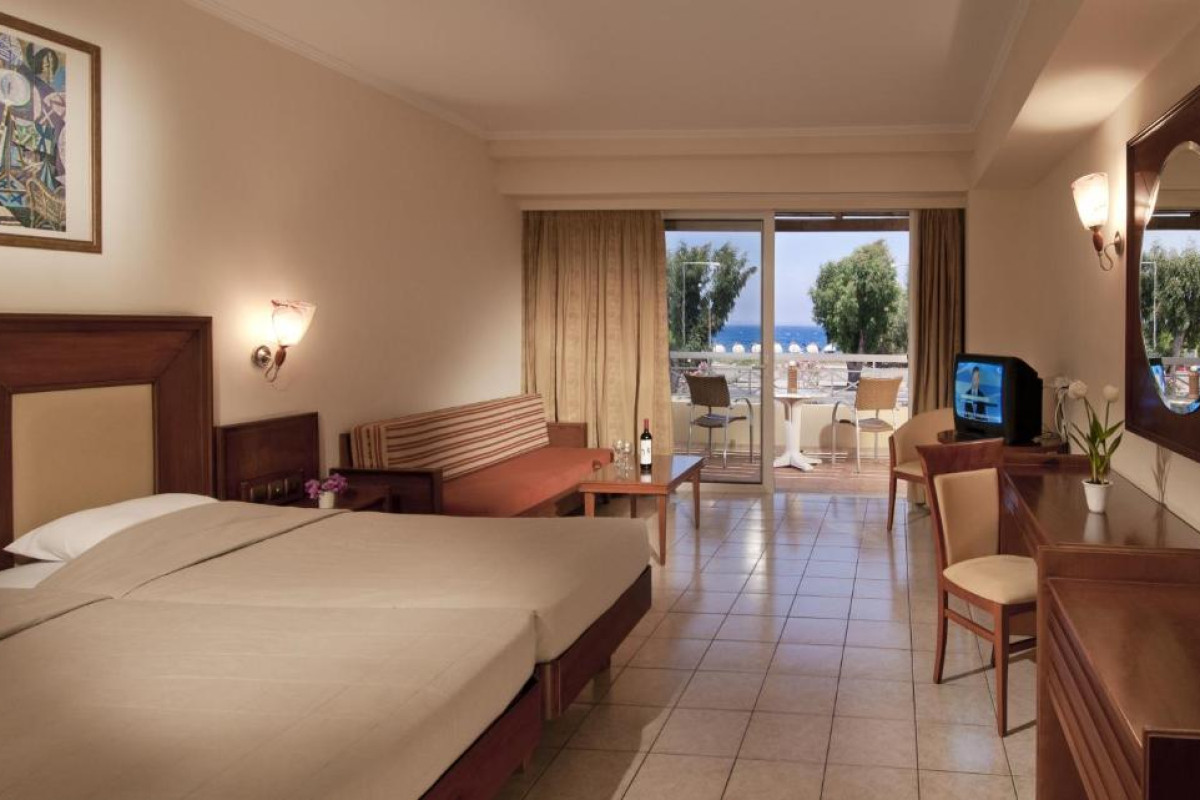 Kipriotis Maris Suites