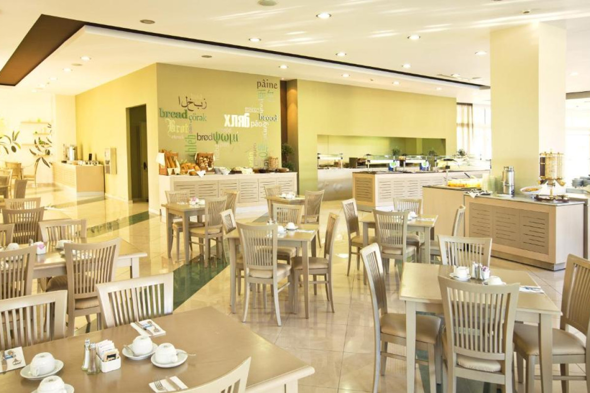 Kipriotis Maris Suites