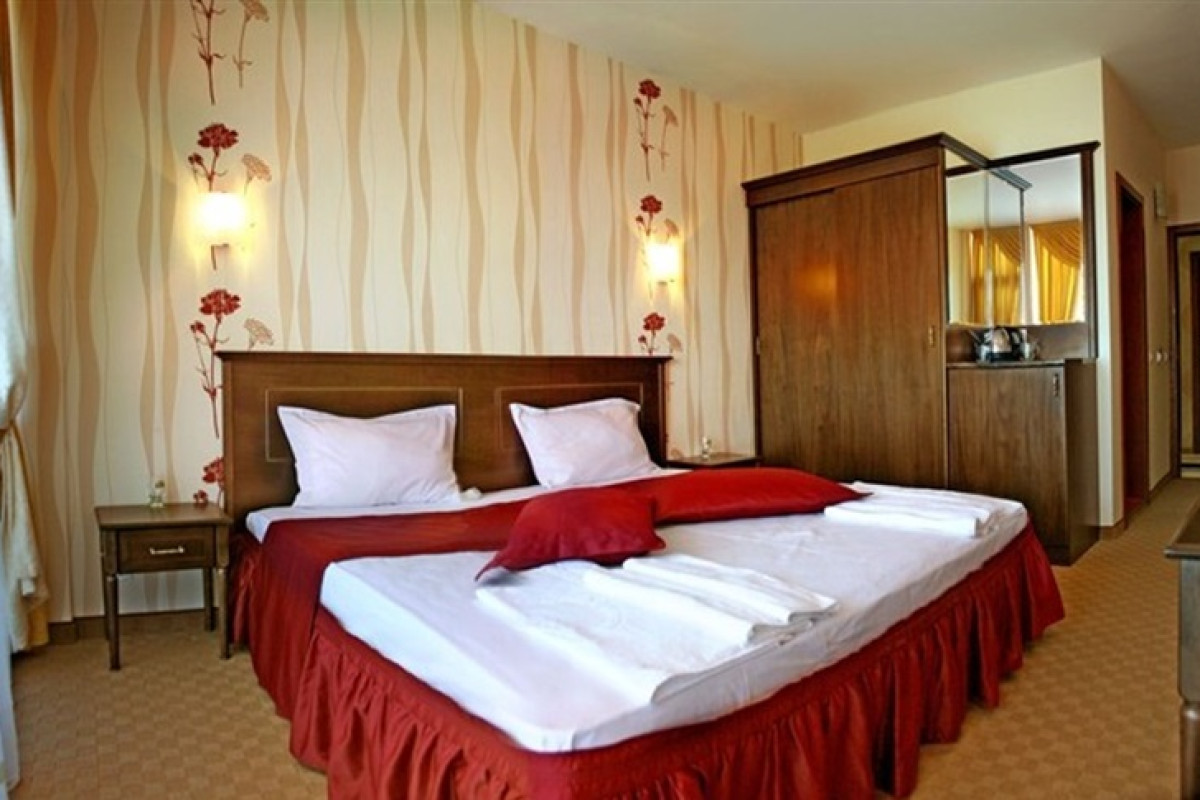 KITEN BEACH HOTEL