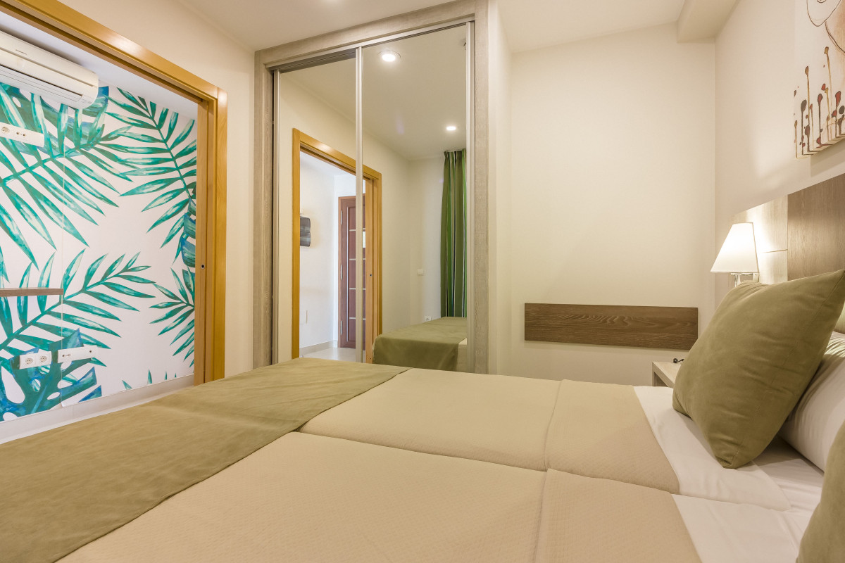 Klayman Diamond Aparthotel