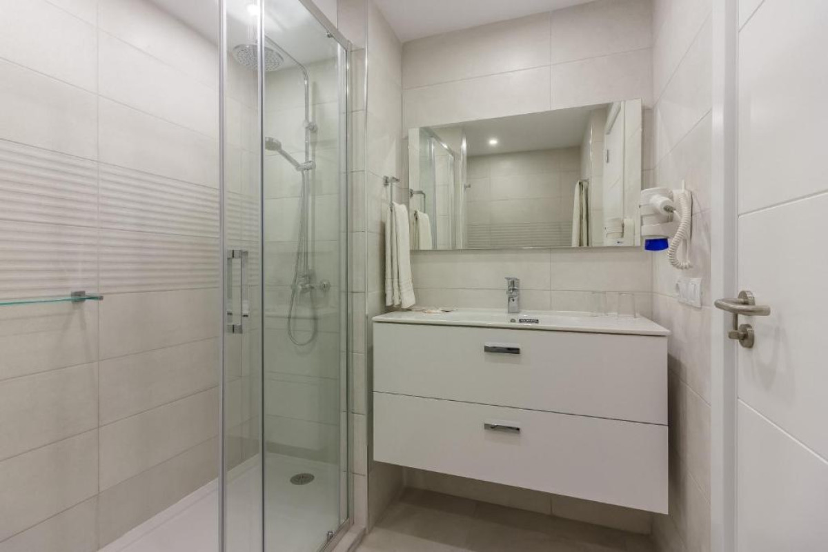 KLAYMAN DIAMOND APARTHOTEL