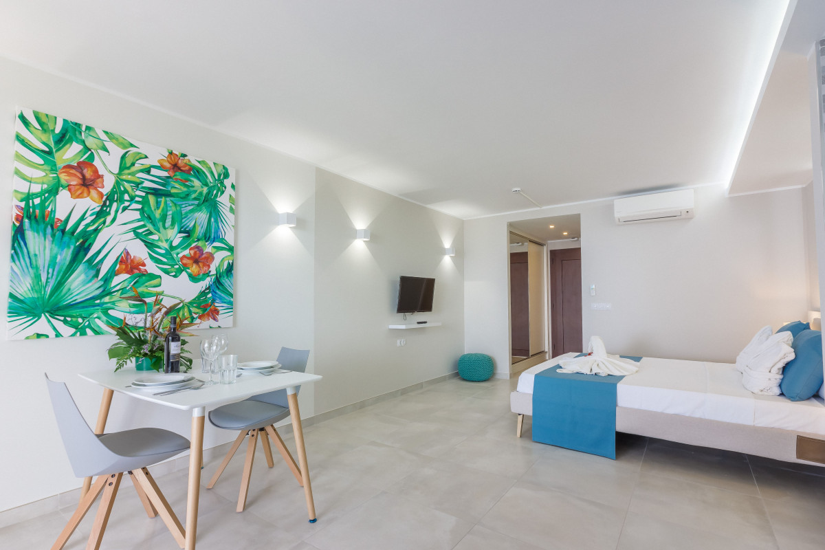 Klayman Diamond Aparthotel