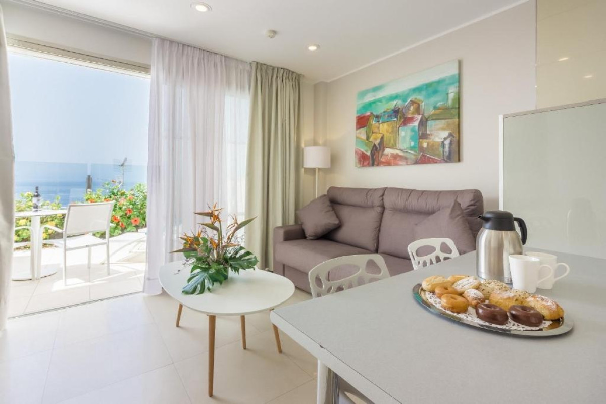 KLAYMAN DIAMOND APARTHOTEL
