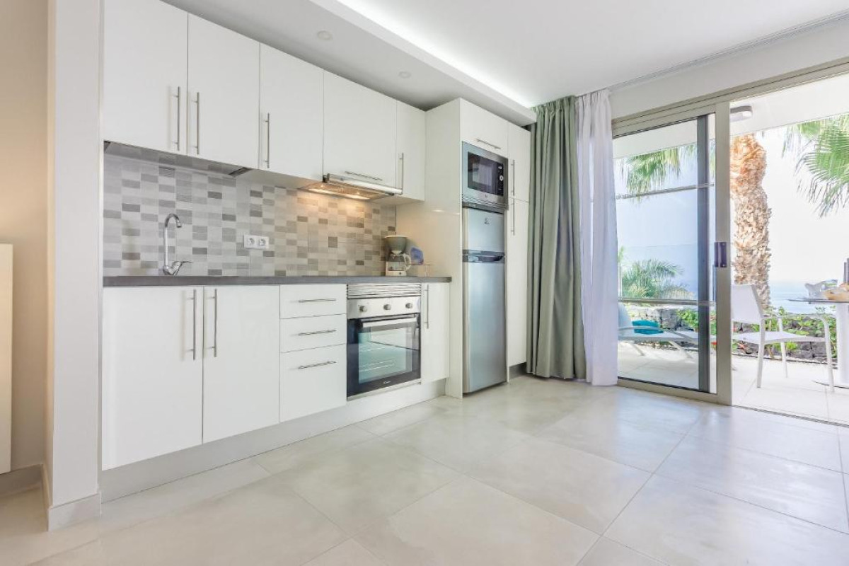 KLAYMAN Diamond Aparthotel