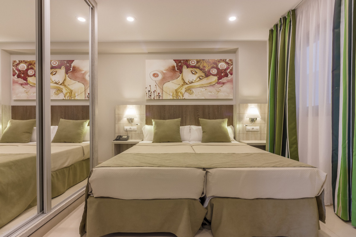 Klayman Diamond Aparthotel