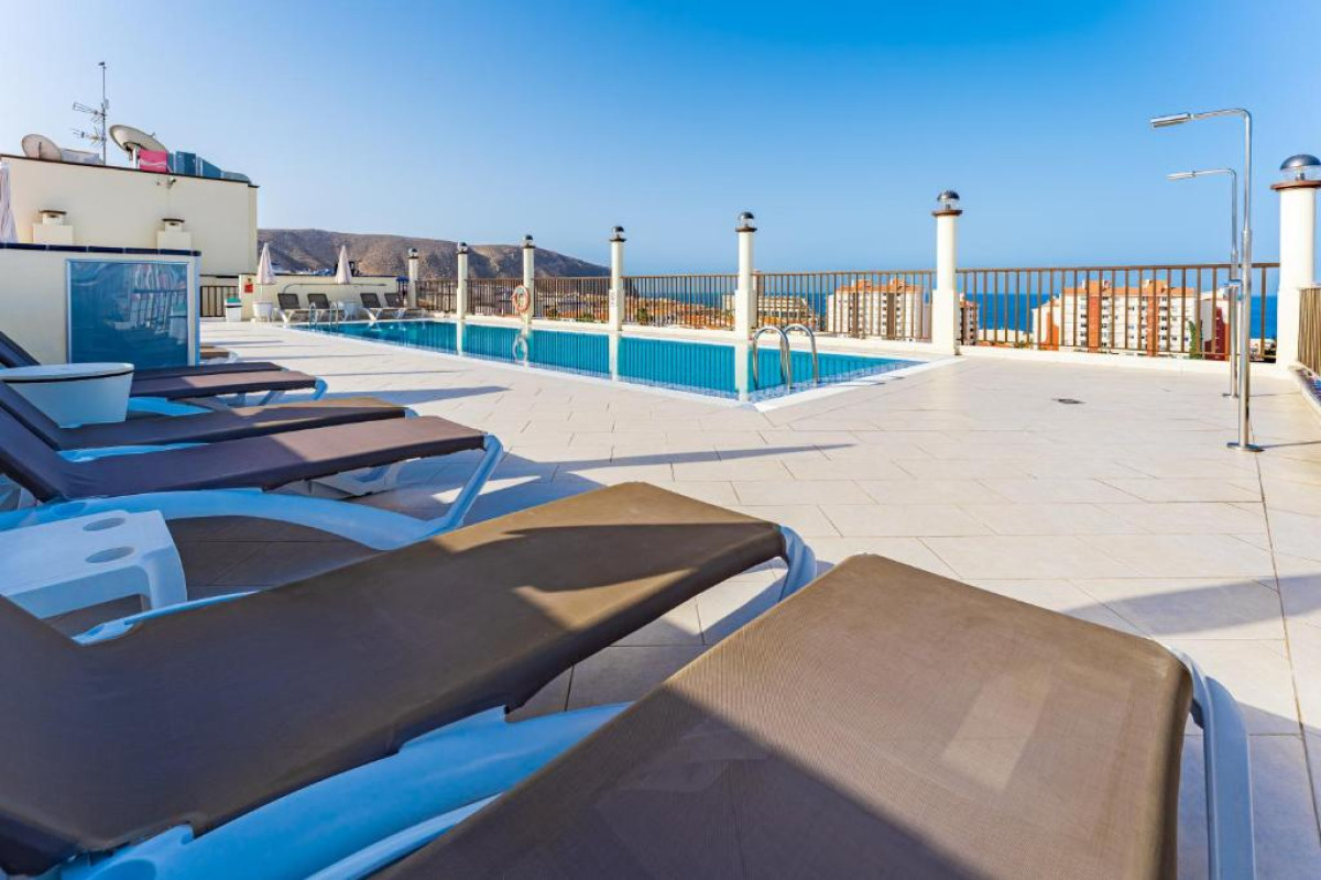 Klayman Olivina Aparthotel