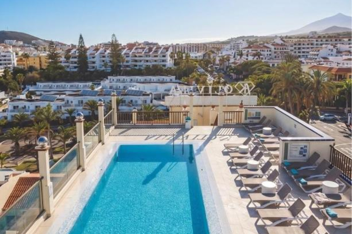 Klayman Olivina Aparthotel