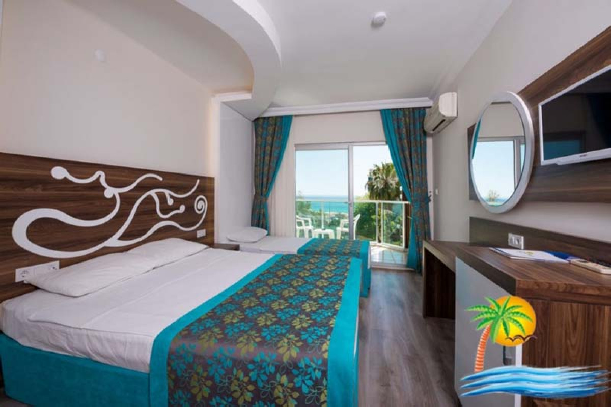 KLEOPATRA BLUE HAWAI HOTEL