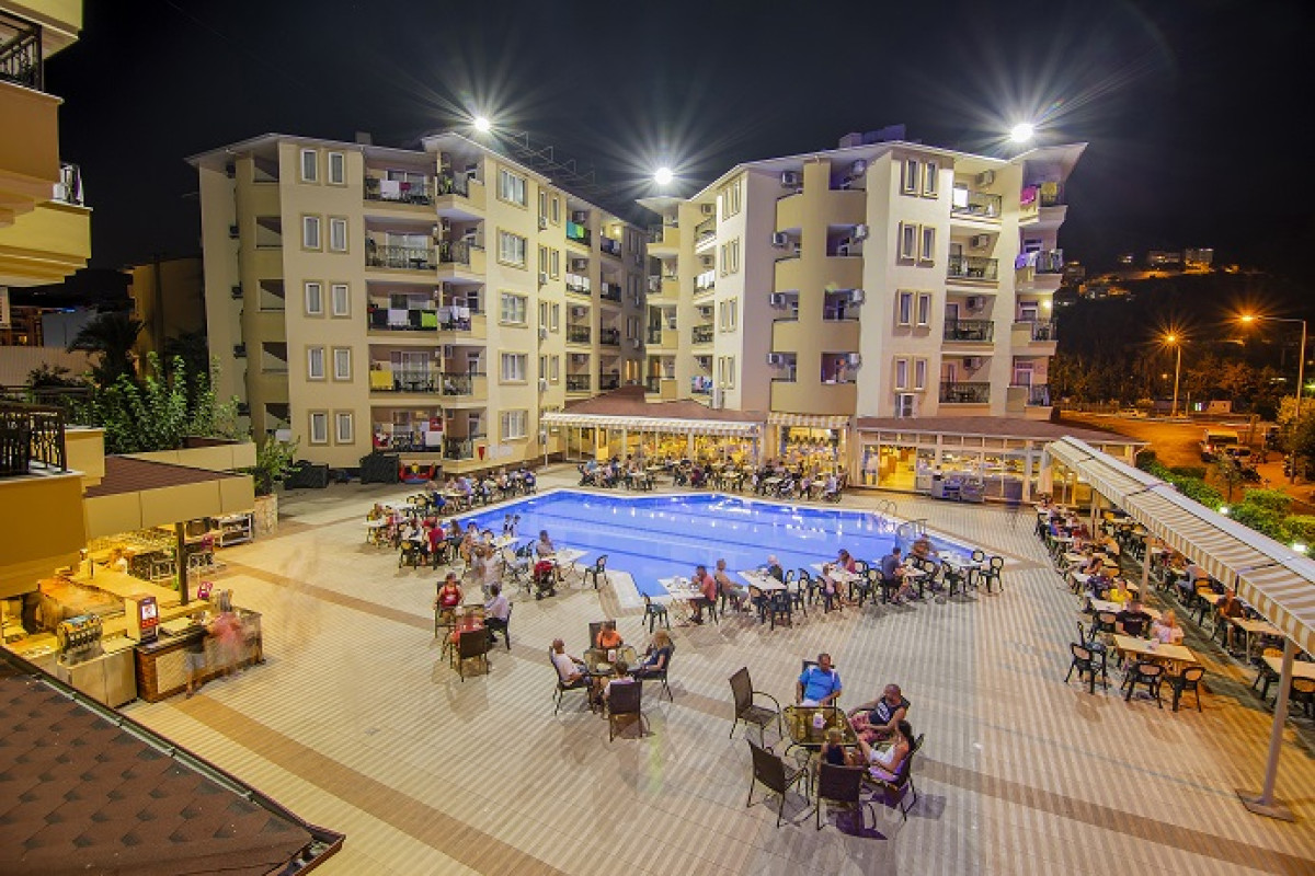 KLEOPATRA ROYAL PALM HOTEL
