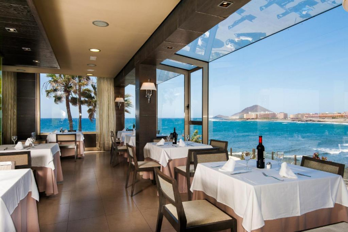 KN Arenas del Mar Beach & Spa Hotel