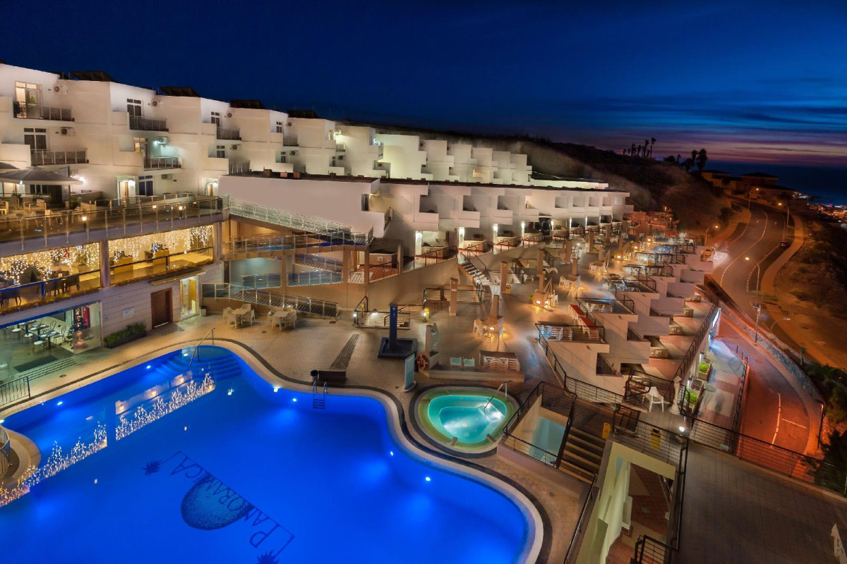 KN PANORAMICA HEIGHTS APART-HOTEL