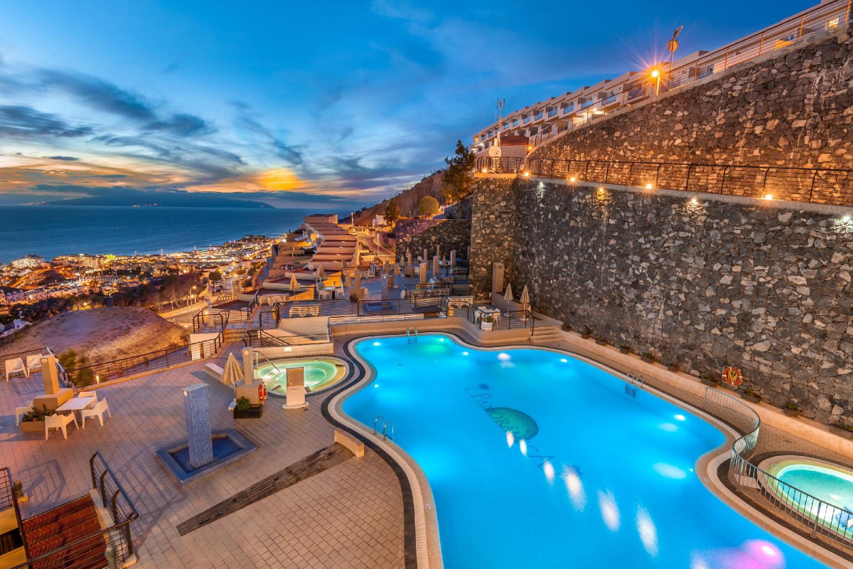KN PANORAMICA HEIGHTS APART-HOTEL