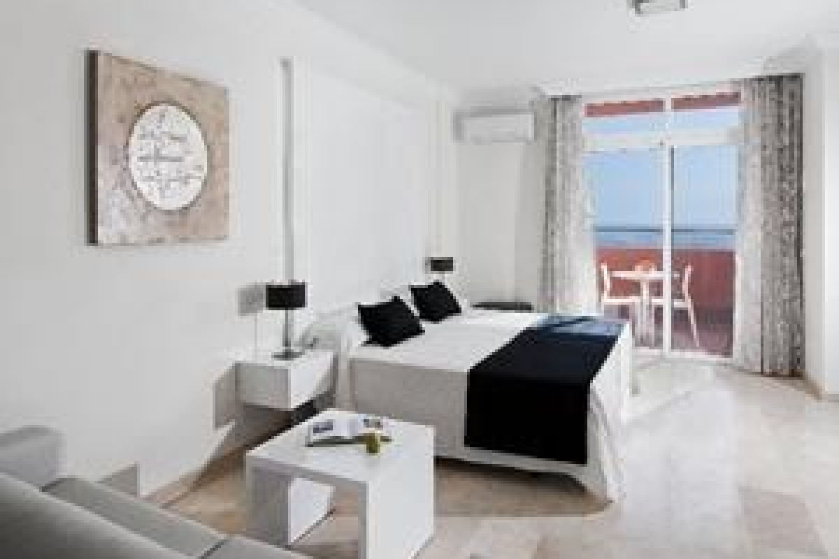 KN PANORAMICA HEIGHTS APART-HOTEL