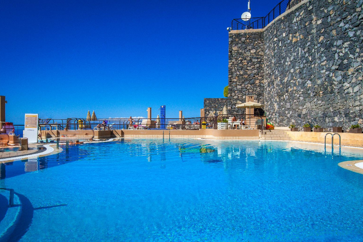 KN PANORAMICA HEIGHTS APART-HOTEL