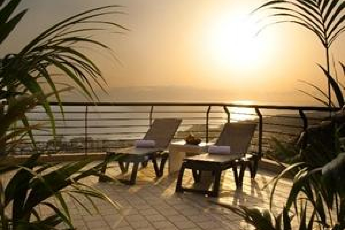 KN PANORAMICA HEIGHTS APART-HOTEL