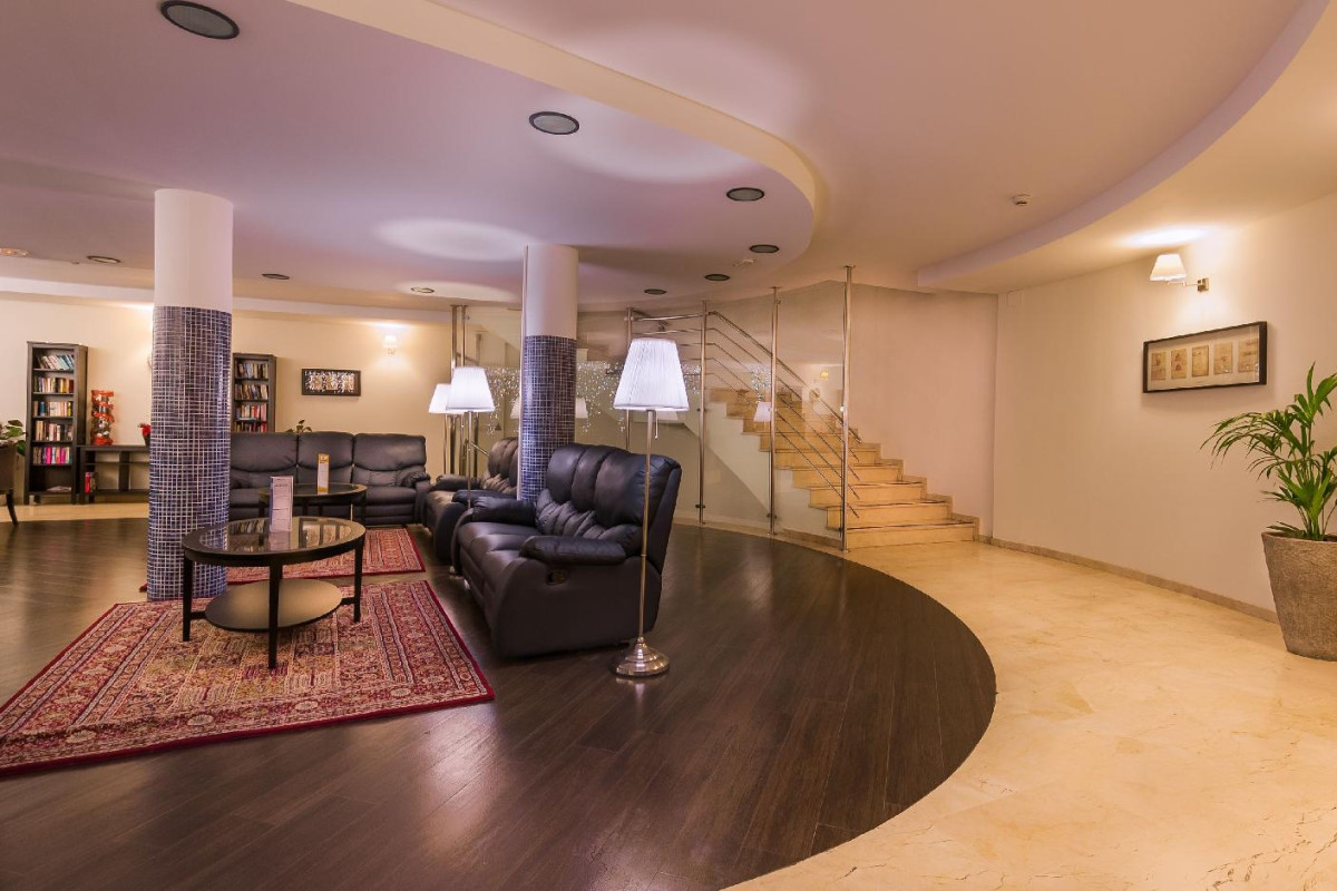 KN PANORAMICA HEIGHTS APART-HOTEL