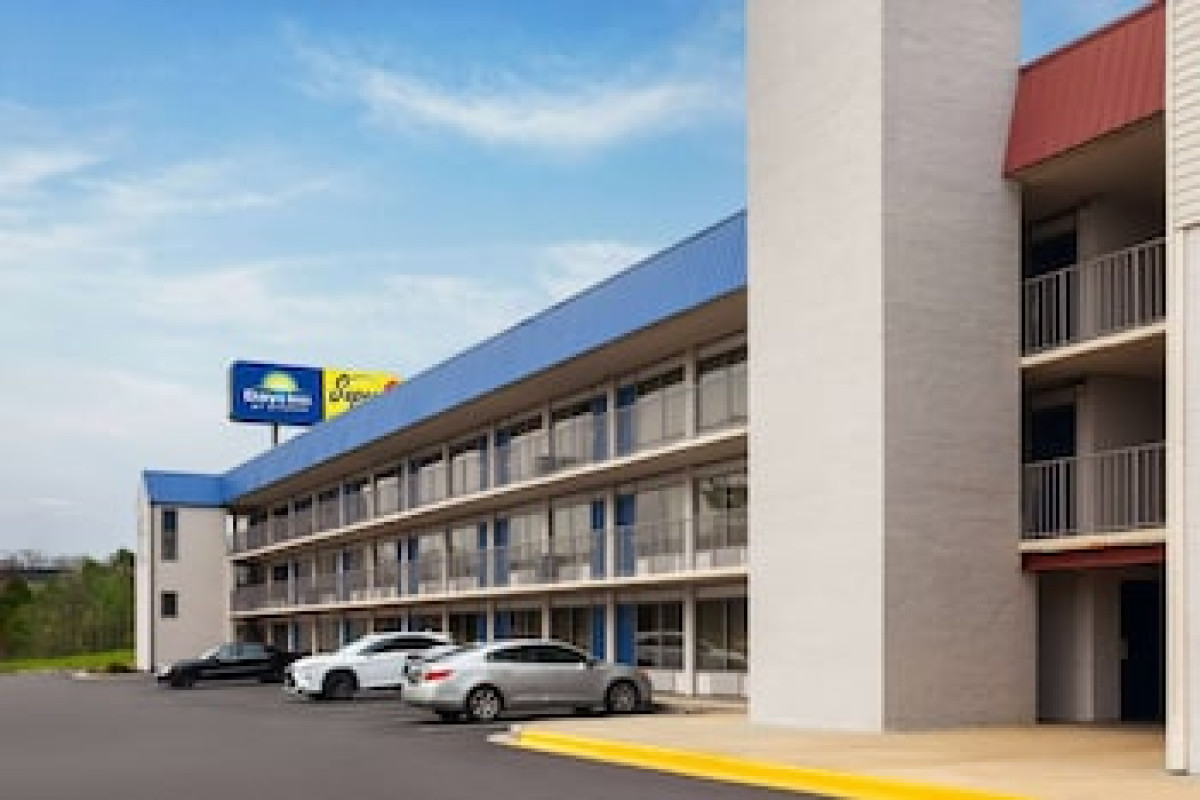 KNIGHTS INN BALTIMORE WEST