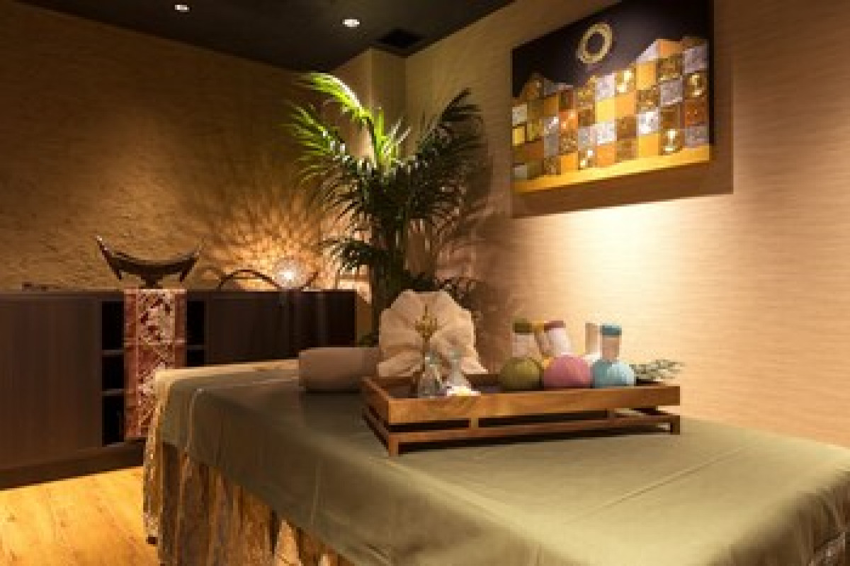 KOBE BAY SHERATON & TOWERS