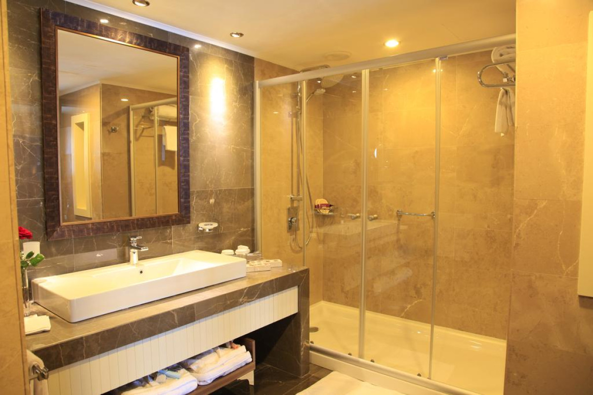 KOLIN HOTEL