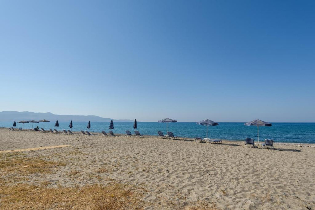 Kostakis Beach