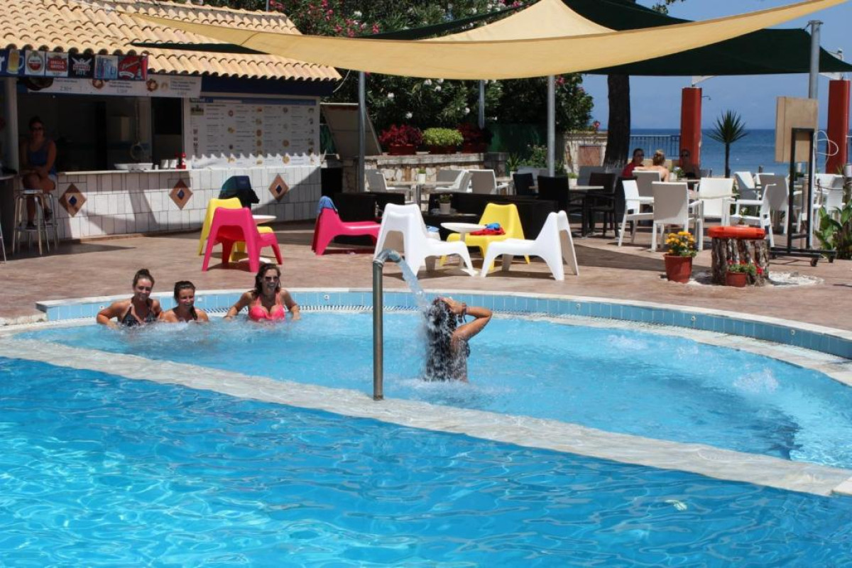 KOULOURIS BEACH HOTEL