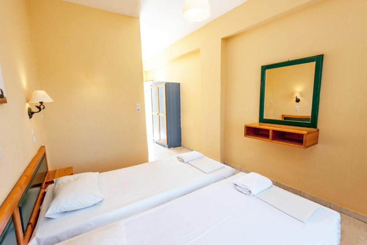 KOULOURIS BEACH HOTEL