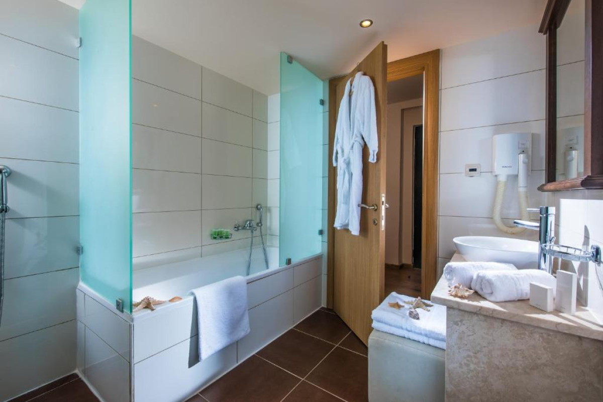 Koutrakis Suites (Crete)