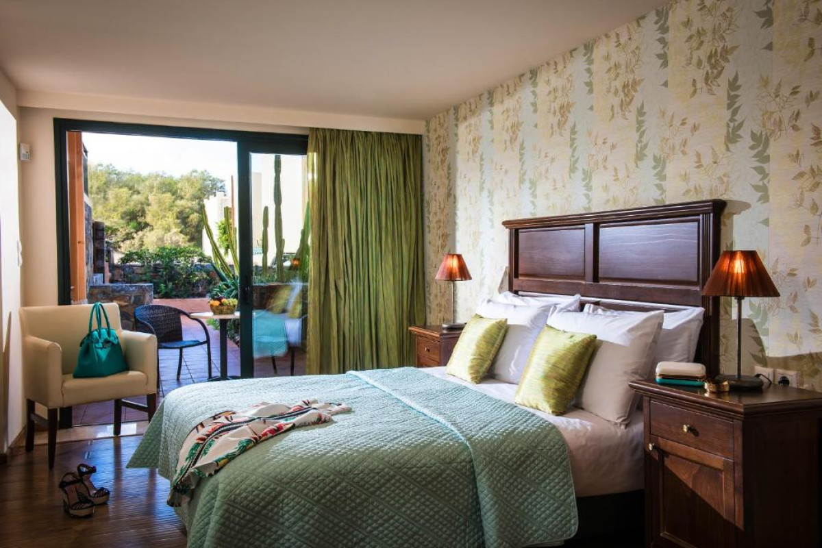Koutrakis Suites (Crete)