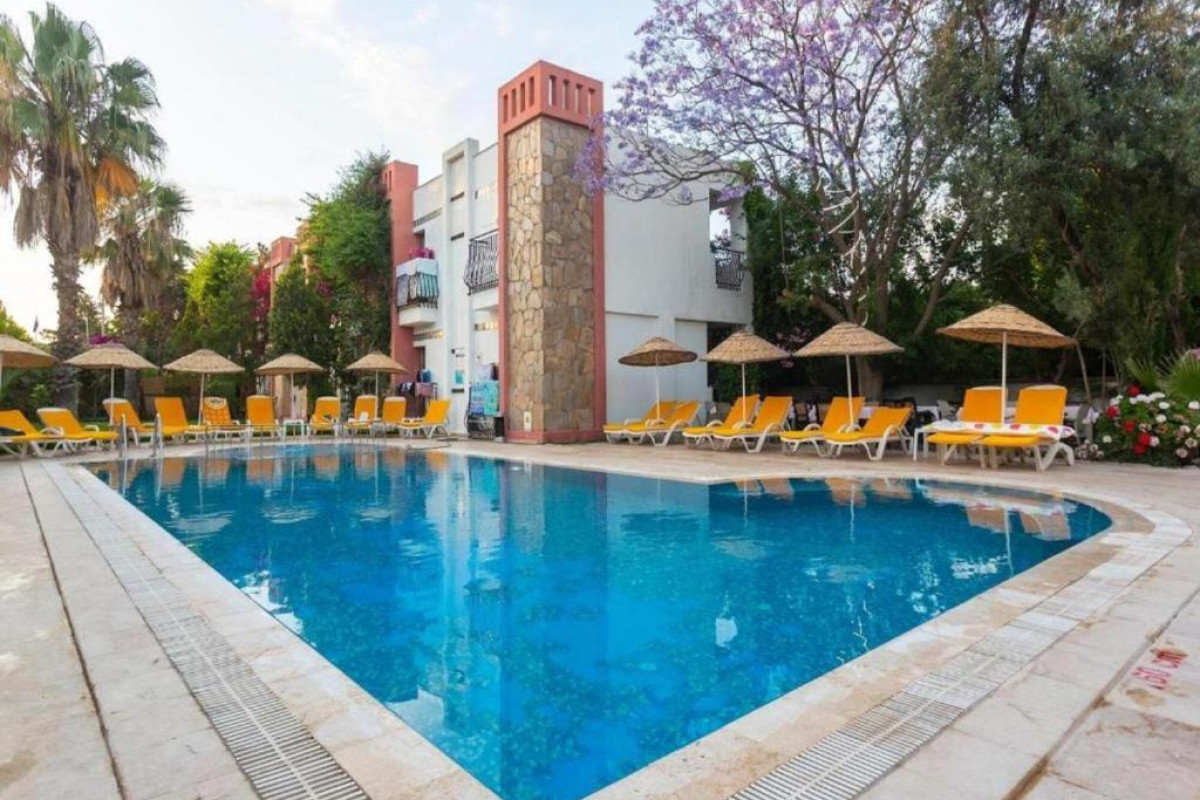 KRISS HOTEL