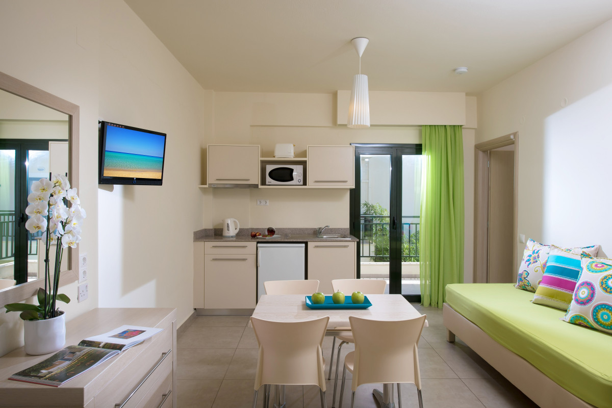 Kristalli Hotel Apts