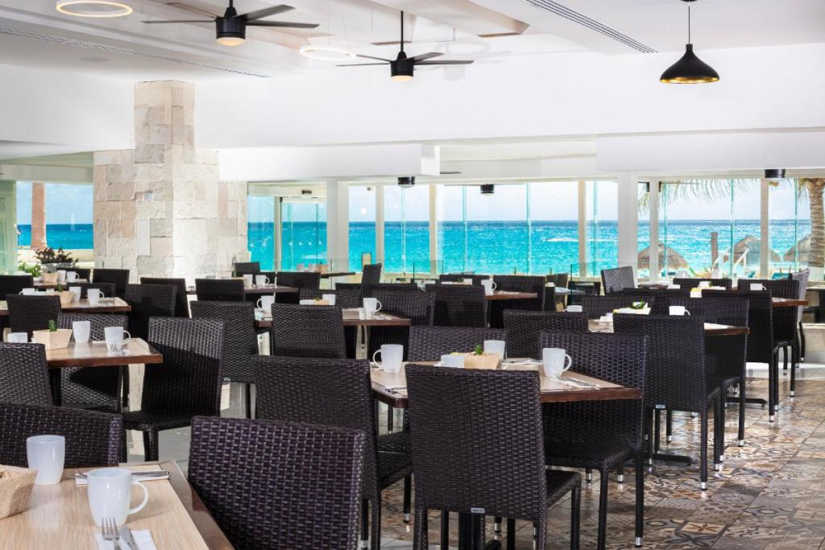 Krystal Resort Cancun