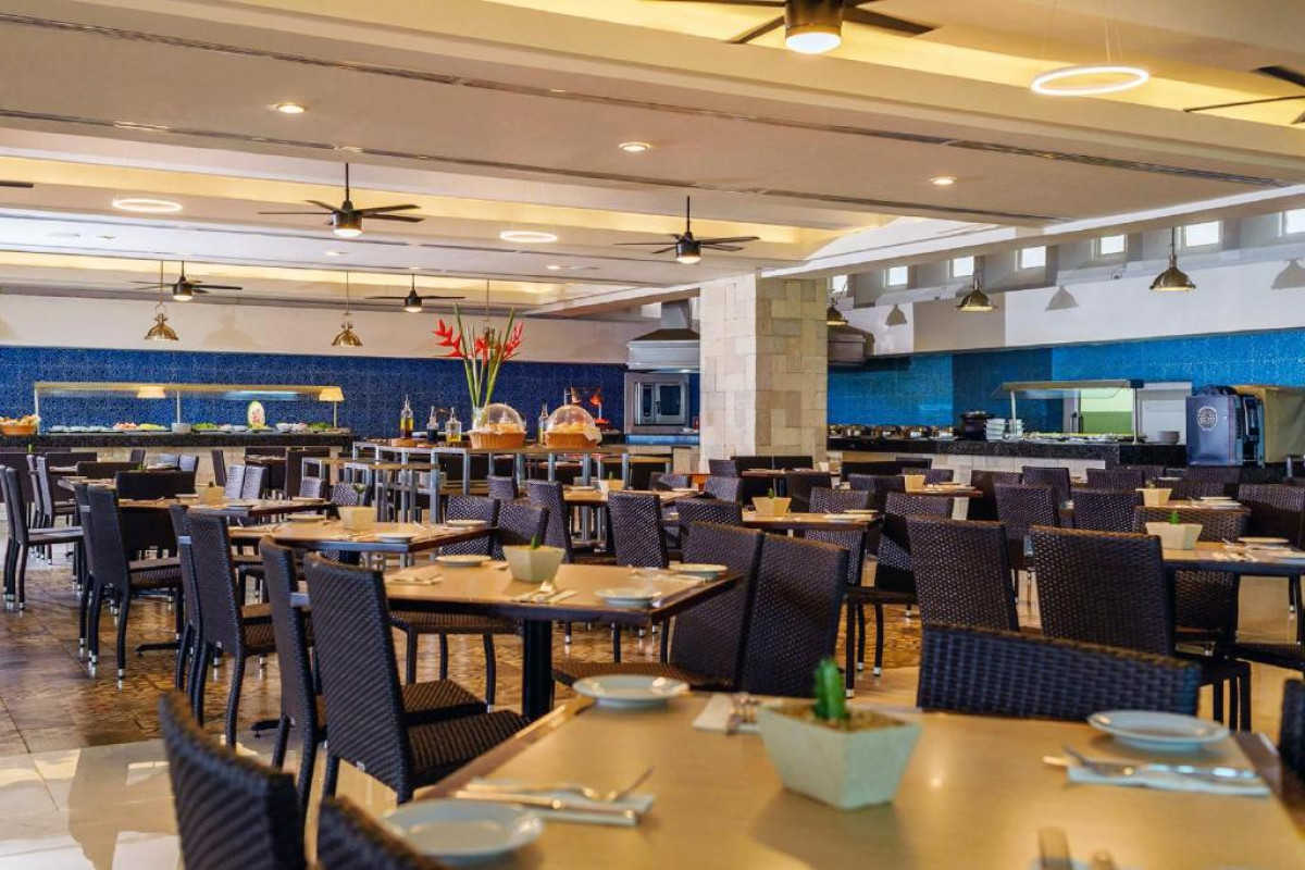 Krystal Resort Cancun