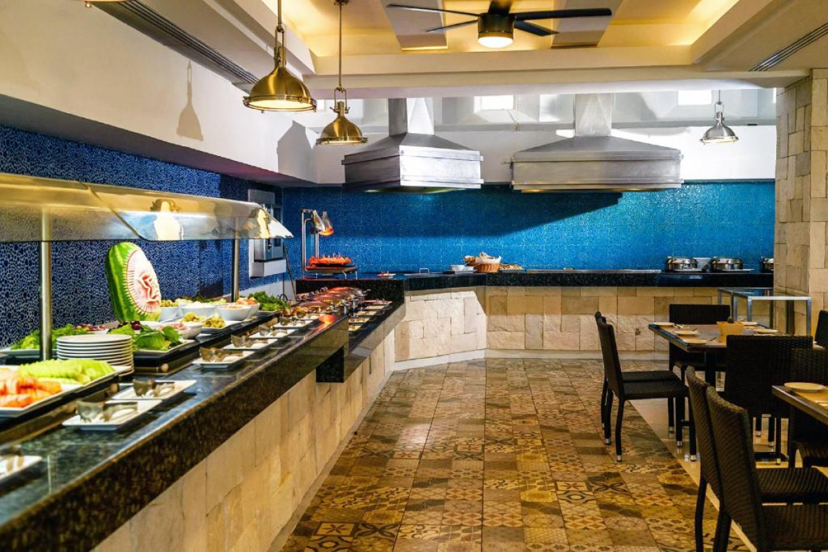 Krystal Resort Cancun
