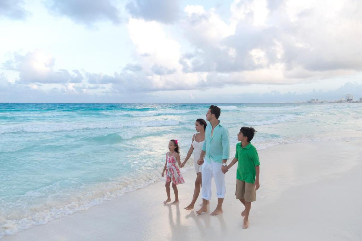 Krystal Resort Cancun
