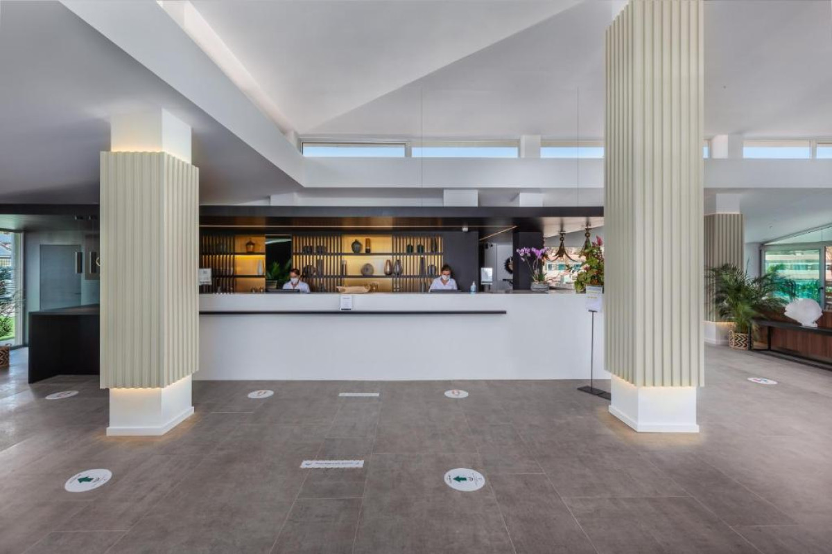 Hotel Kumara Serenoa By Lopesan
