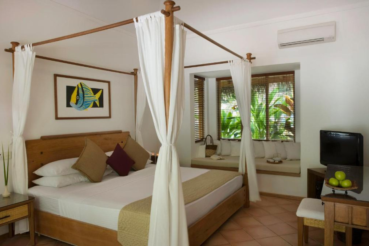 Niva Kuramathi Maldives Resort