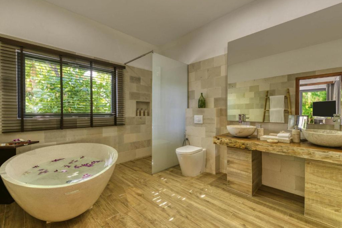 Kuredhivaru Resort and Spa