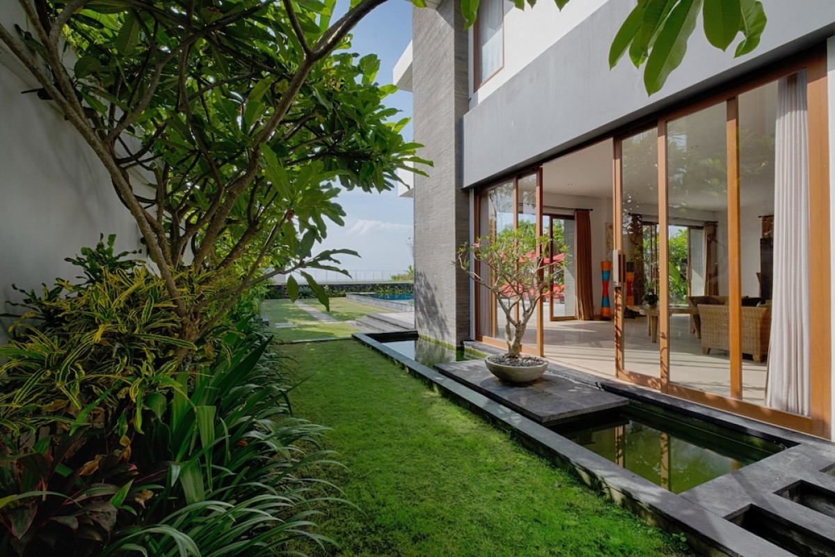 Kutus Kutus Keramas Villa