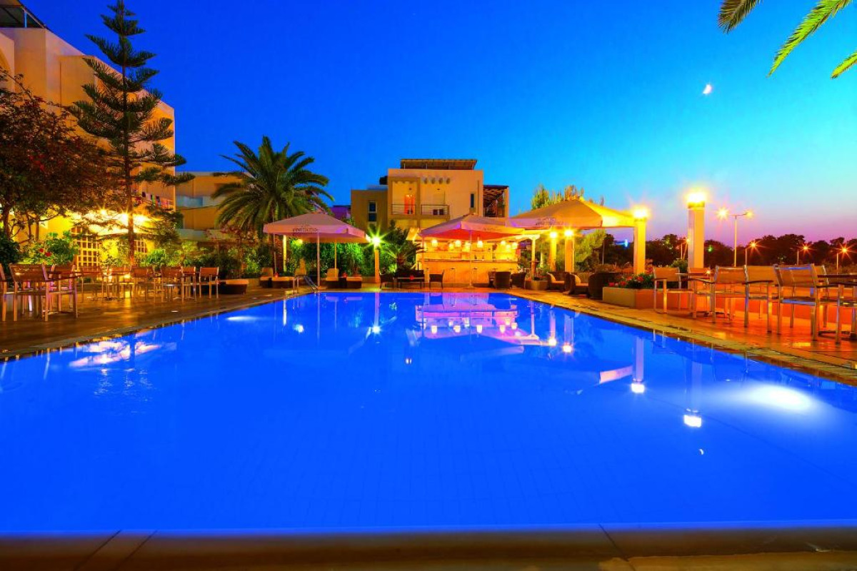 Kyparissia Beach