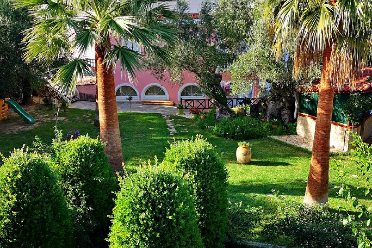 Kyprianos Apartments