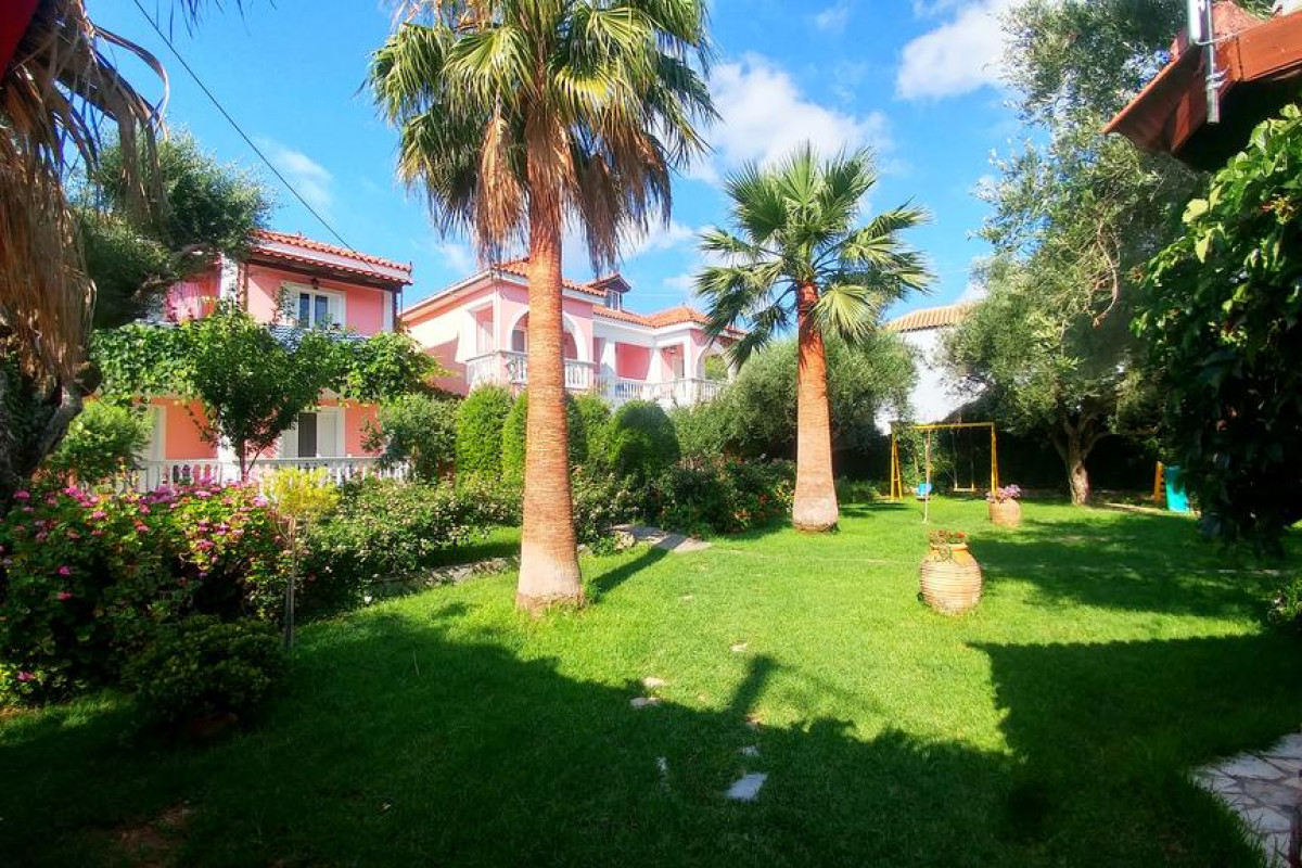 Kyprianos Apartments