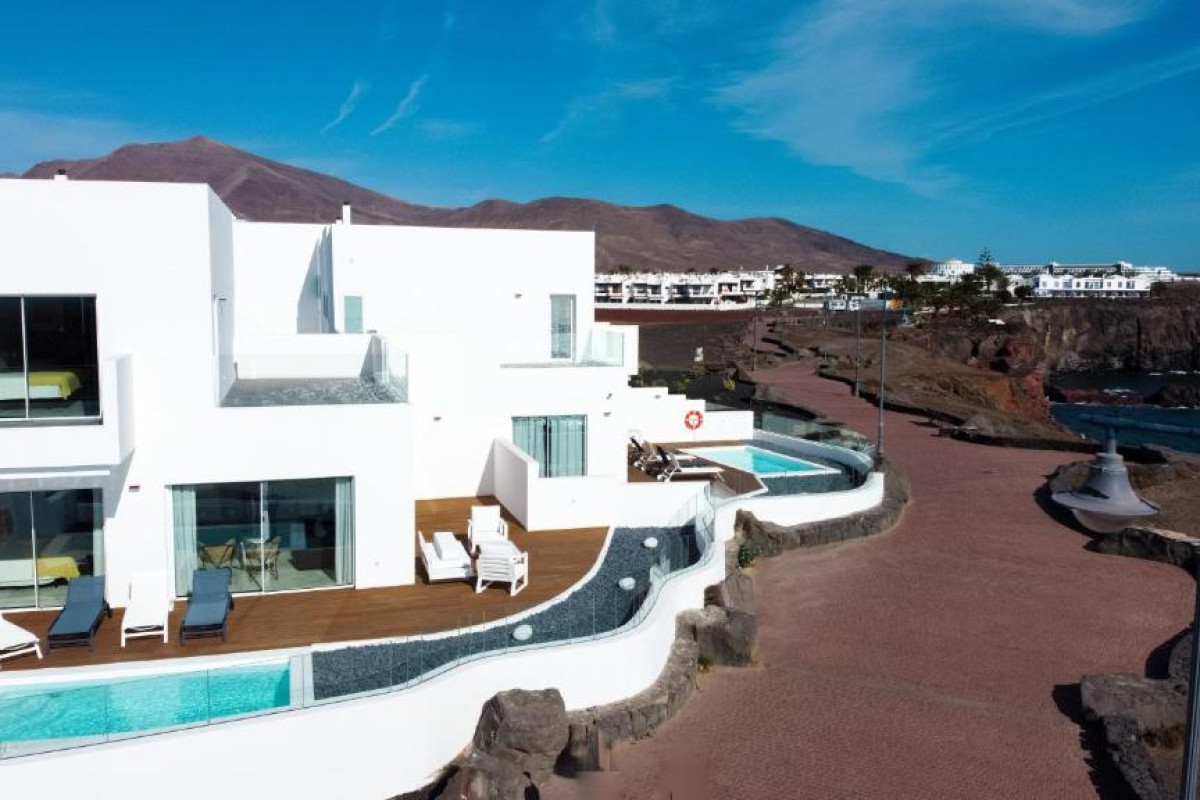 La Cala Suites Hotel