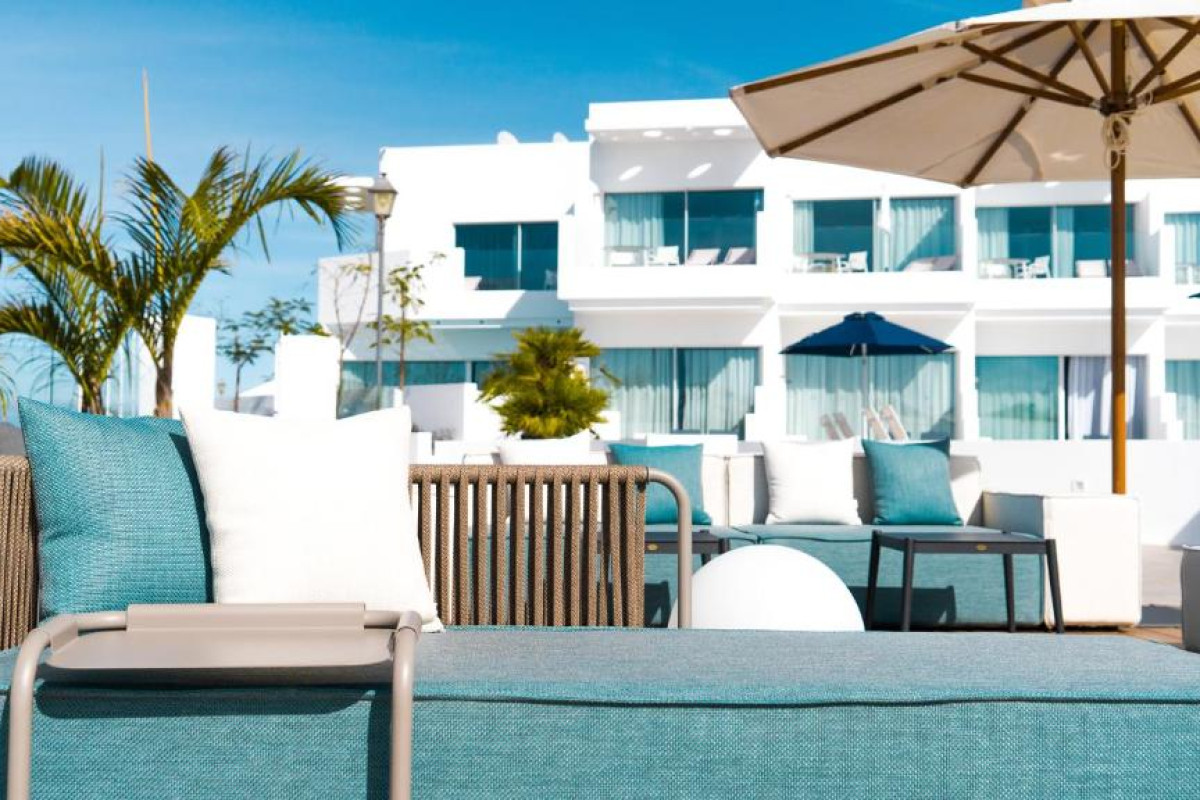 La Cala Suites Hotel