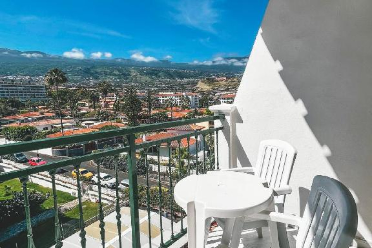 La Carabela Apartamentos