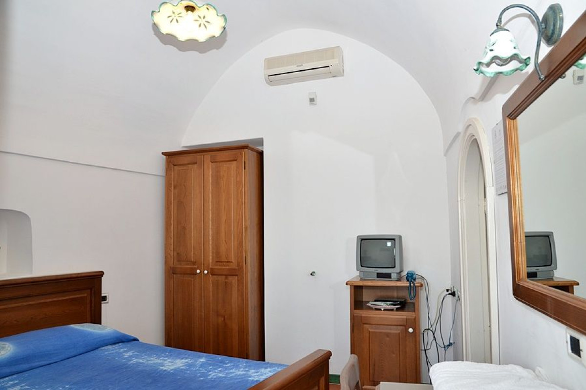 LA CASA DEL MELOGRANO