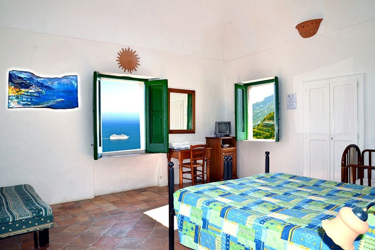 LA CASA DEL MELOGRANO