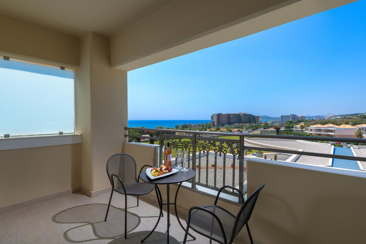 Complex La Marquise Luxury Resort
