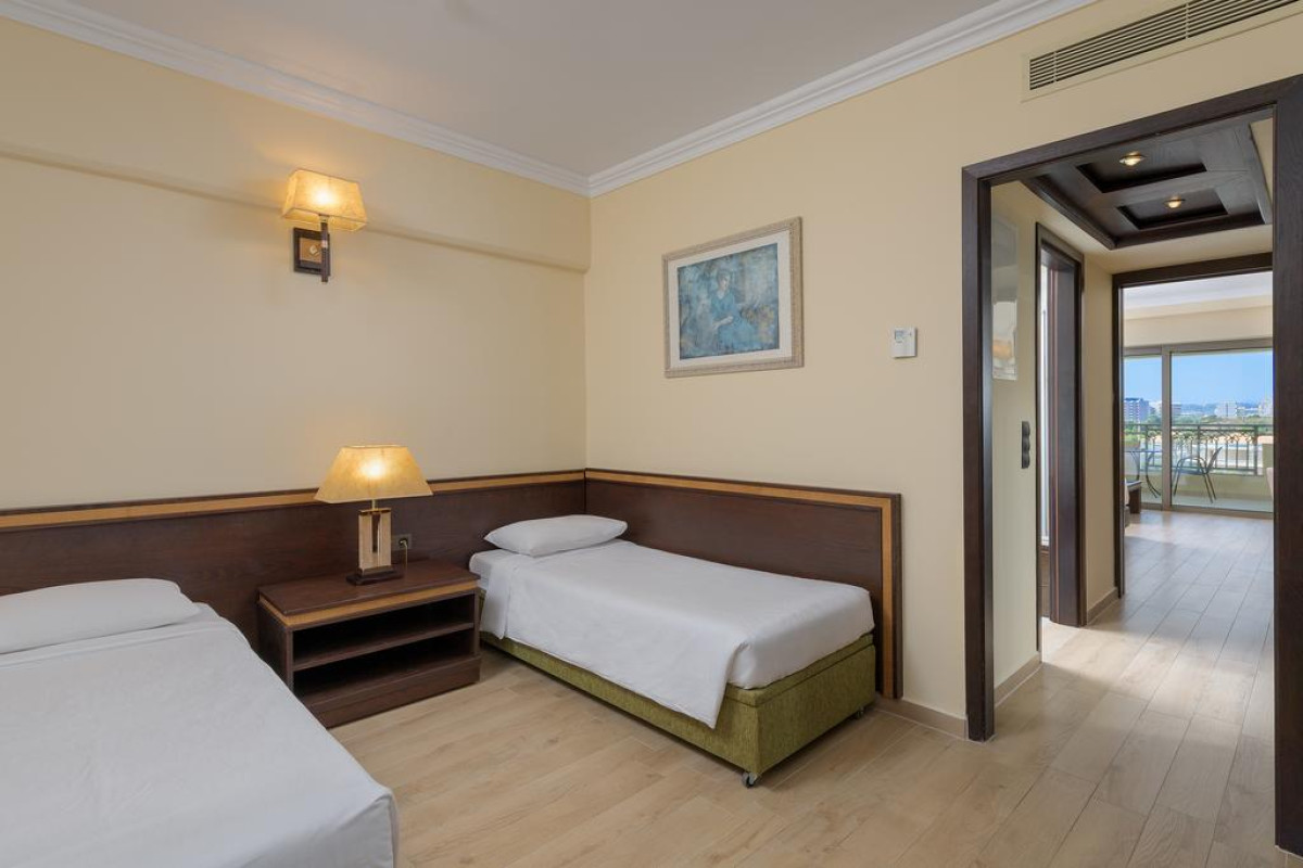 Complex La Marquise Luxury Resort