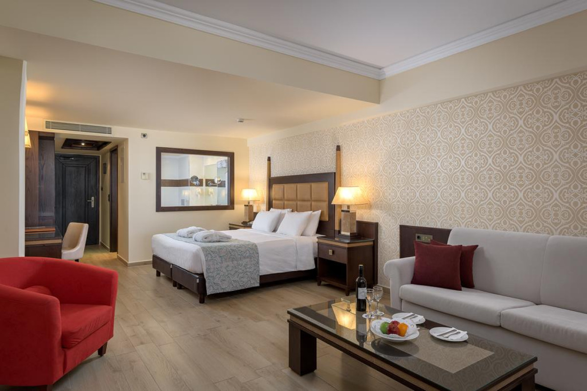 Complex La Marquise Luxury Resort